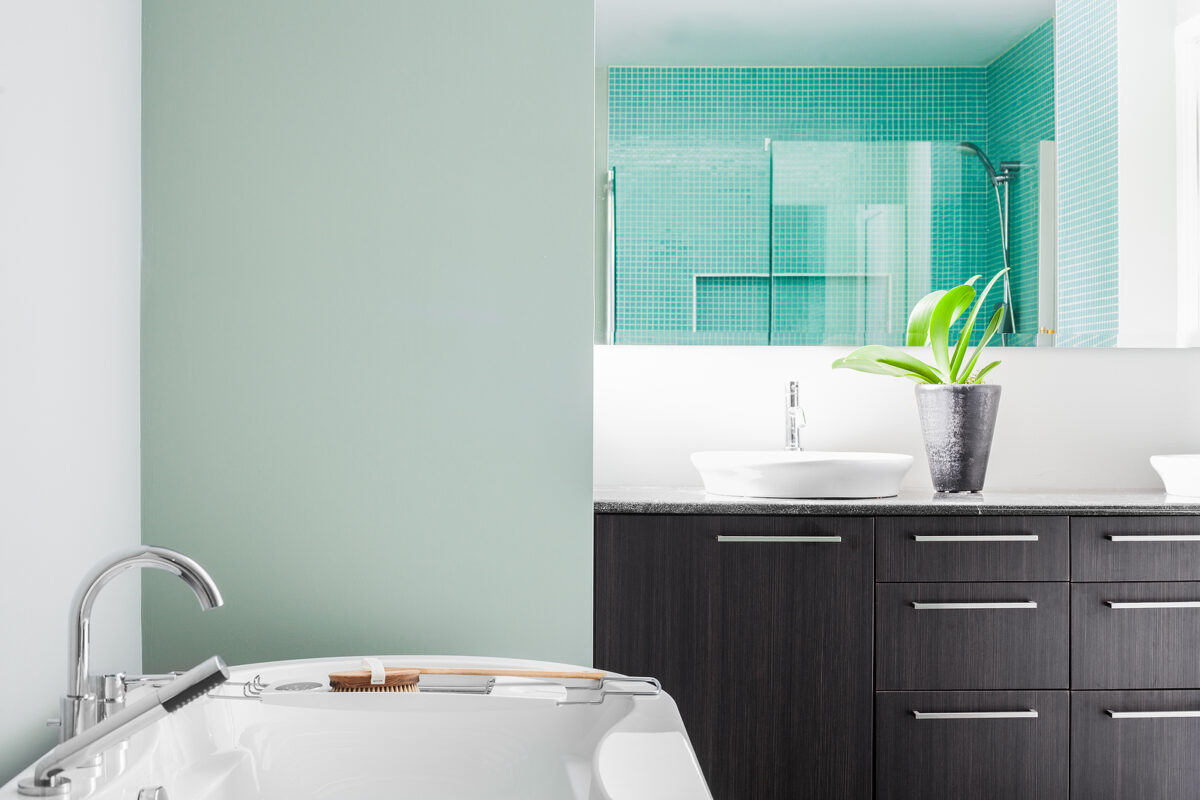 Staging a Bathroom to Sell: Top Tips for a Quick Sale